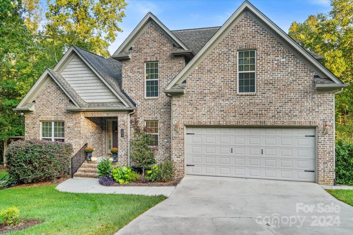 Aldwych Ln, Denver, NC 28037