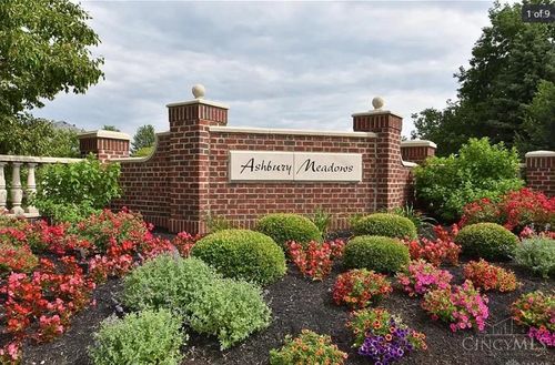 11199 Ashbury Meadows Dr, Washingtn Twp, OH, 45458-6403 | Card Image