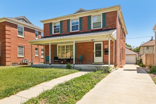 2660 N 63rd St, Wauwatosa, WI, 53213-1550 | Card Image