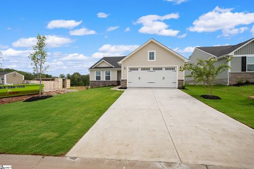 202 Timberwild Dr, Greenville, SC, 29605-5996 | Card Image