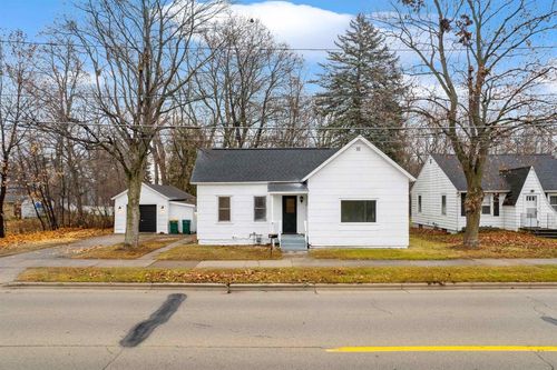 144 Hattie St, Marinette, WI, 54143-1208 | Card Image