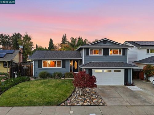 7519 Driftwood Way, Pleasanton, CA, 94588-4329 | Card Image