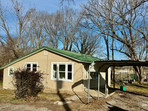 211 W Steffens St, Houston, MO, 65483-1646 | Card Image