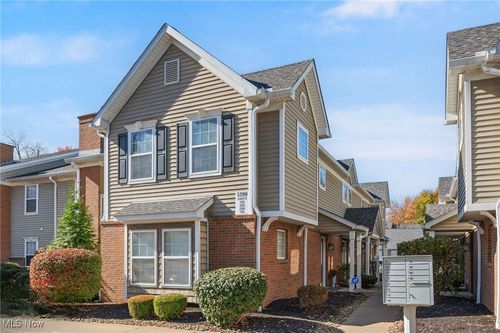 unit-236-3398 Lenox Village Dr, Fairlawn, OH, 44333-4436 | Card Image