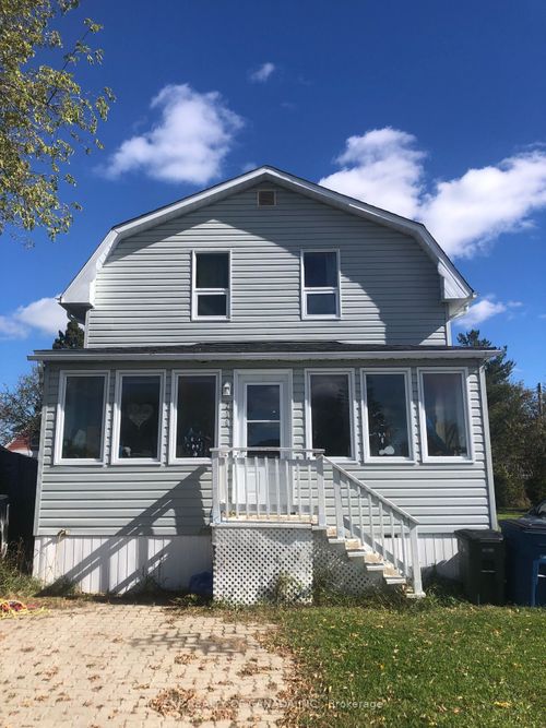 {{alt}} | Card Image