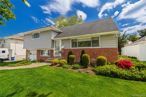 73 Virginia Ave, Oceanside, NY, 11572-5430 | Card Image
