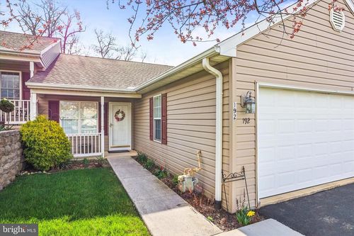 192-192 Winners Cir, RED LION, PA, 17356-8782 | Card Image