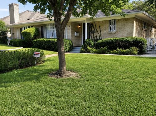 9022 Villa Park Cir, Dallas, TX, 75225-2004 | Card Image