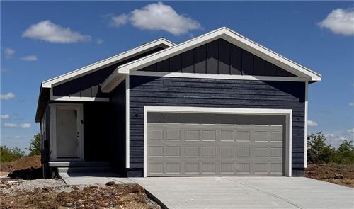 804 Glenn Cir, Raymore, MO, 64083-5601 | Card Image