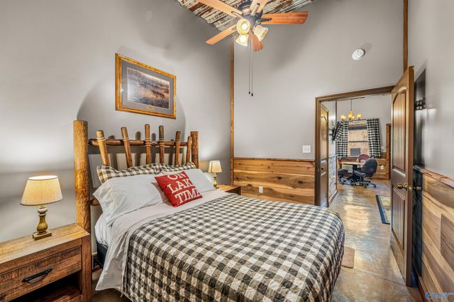 131-C Anderson St E, Home with 0 bedrooms, 2 bathrooms and null parking in Scottsboro AL | Image 36