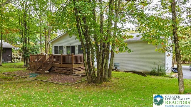 271 N Shore Dr, House other with 3 bedrooms, 3 bathrooms and null parking in Albrightsville PA | Image 35