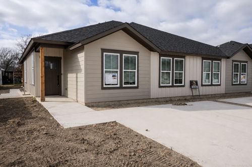 390 N Dallas Street, Palmer, TX, 75152 | Card Image