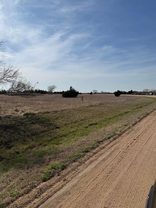 1665 W Bryce Dr, Milton, KS, 67106-8034 | Card Image