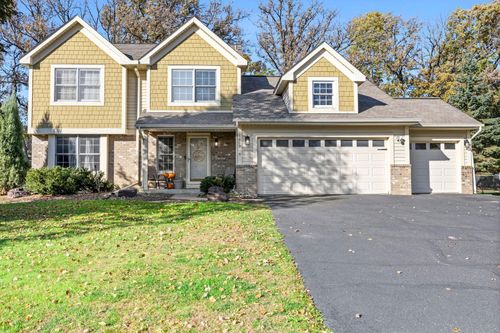 1602 Regatta Dr, Woodbury, MN, 55125-8870 | Card Image