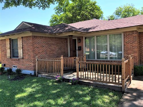 10310 Linkwood Dr, Dallas, TX, 75238-3528 | Card Image