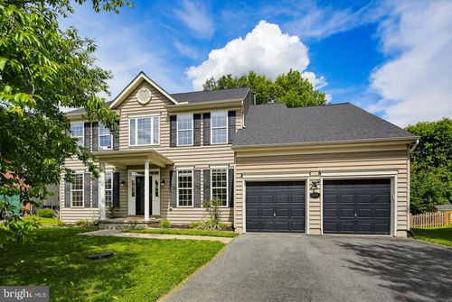 231 Cornell Dr, Woodsboro, MD, 21798-8912 | Card Image