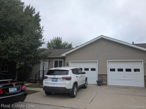 730 Channel Dr, Marine City, MI, 48039-1439 | Card Image