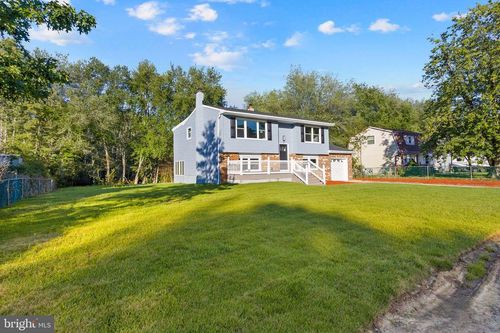 2 Kiowa Trl, BROWNS MILLS, NJ, 08015-6651 | Card Image