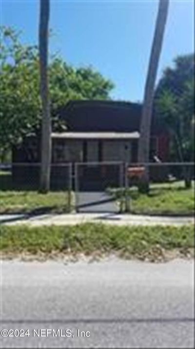 331 Taylor Avenue, House other with 3 bedrooms, 1 bathrooms and null parking in Daytona Beach FL | Image 1