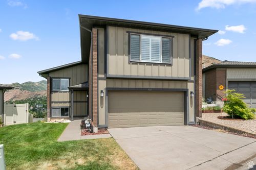 3683 E Cove Point Dr, Millcreek, UT, 84109-3818 | Card Image