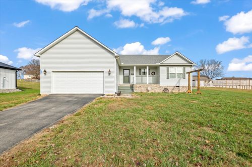 450 Golden Cir, Cookeville, TN, 38506-7969 | Card Image
