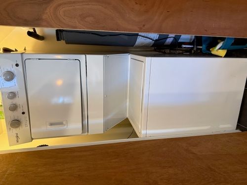 2115 W Barry Ave, Chicago, IL, 60618-8265 | Card Image