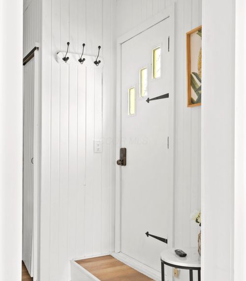 9484 Buckeye Dr, Huntsville, OH, 43324 | Card Image