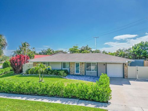 8099 Santa Fe Trl, Boca Raton, FL, 33487-1533 | Card Image