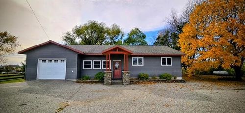 117 Memorial Dr Nw, Hoffman, MN, 56339-4015 | Card Image