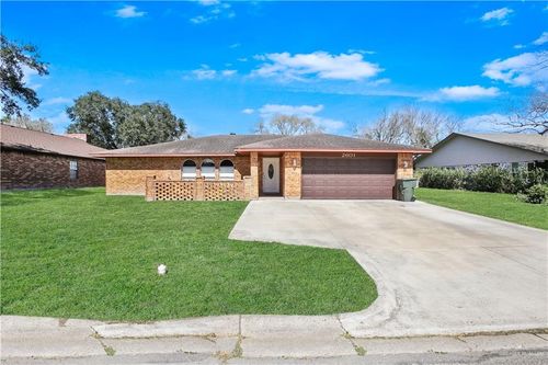2601 Becky Ln, Harlingen, TX, 78550-8527 | Card Image