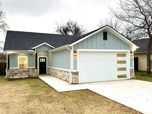 1124 S Hazelwood St, Sherman, TX, 75090-8116 | Card Image
