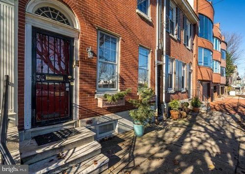 618 S Front St, PHILADELPHIA, PA, 19147-1703 | Card Image