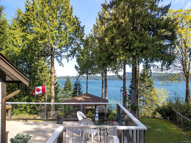 SIDE ACCESS TO UPPER DECK | Image 11