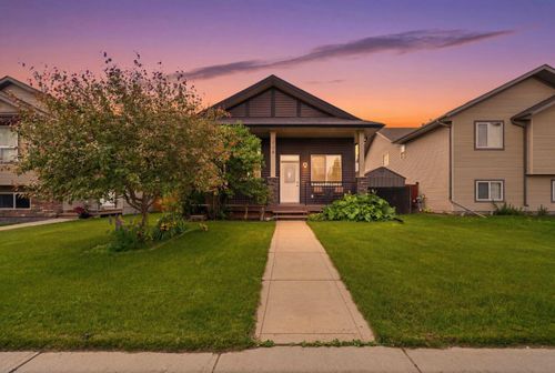 104 Oak Dr, Red Deer, AB, T4P0C8 | Card Image