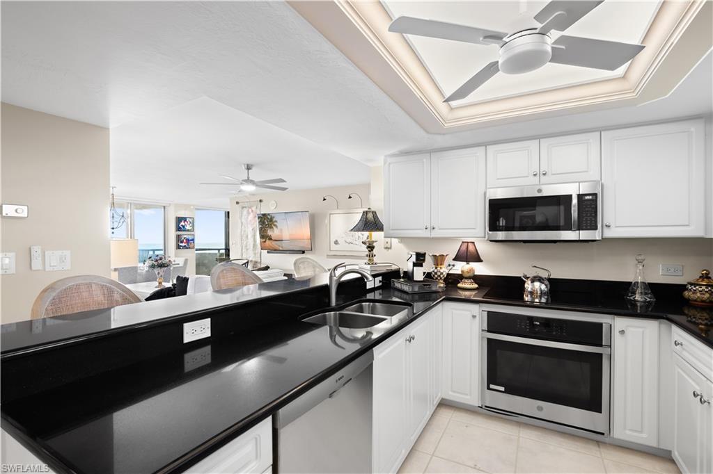 Residential in NAPLES 5