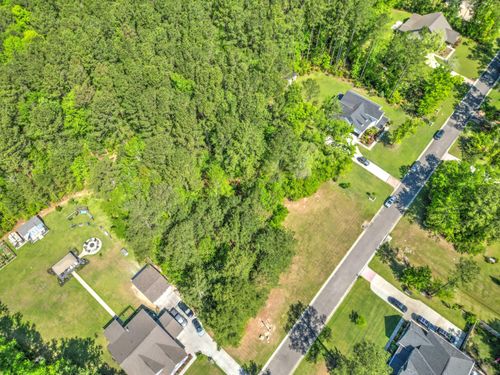 2033 Tacoma Cir, Ridgeville, SC, 29472-5858 | Card Image