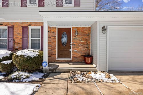 1999 Windingway Dr, Wixom, MI, 48393-1151 | Card Image