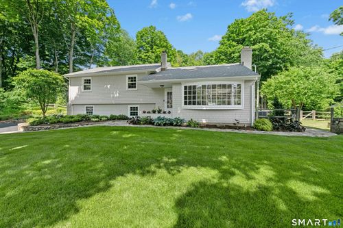 29 Old Farm Rd, Weston, CT, 06883-1035 | Card Image