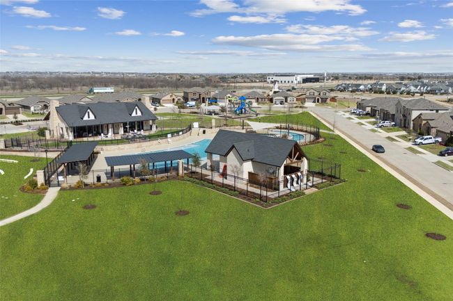 Community Lazy River Pools and Multiple Club Houses!! | Image 28