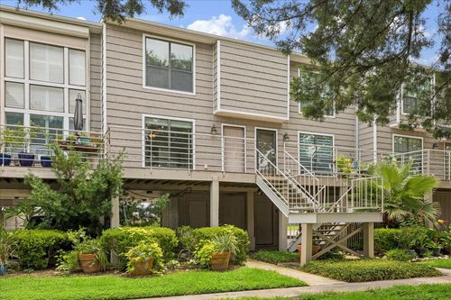 30-30 Lakewood Ln, Seabrook, TX, 77586-3433 | Card Image