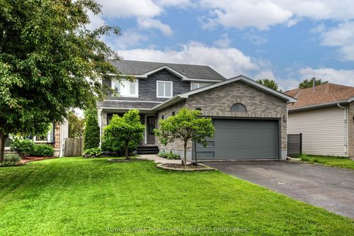 1305 Fisher Cres, Kingston, ON, K7M8T2 | Card Image