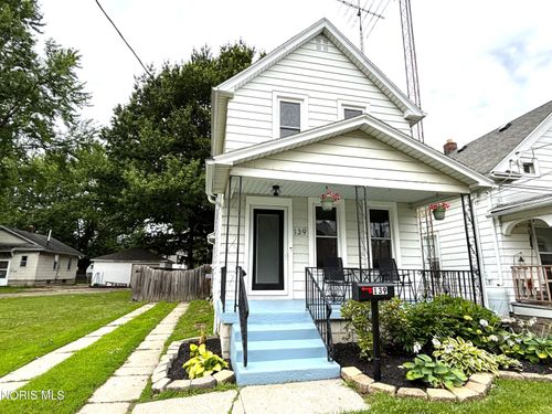 139 Bergin St, Rossford, OH, 43460-1213 | Card Image