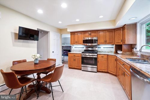 17724 Tree Lawn Dr, ASHTON, MD, 20861-3341 | Card Image