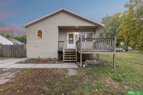3909 Madison Ave, Lincoln, NE, 68504-2468 | Card Image