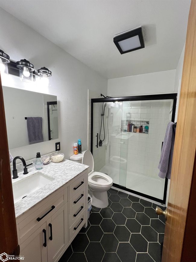 519 E 1 St St, House other with 3 bedrooms, 2 bathrooms and null parking in Carroll IA | Image 7