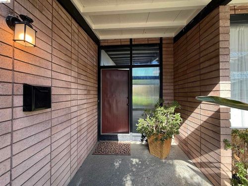 4150 4150 Brookside Dr, Pittsburg, CA, 94565 | Card Image