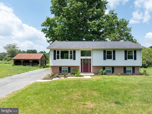 379 Mountain Back Rd, SPRING MILLS, PA, 16875-9101 | Card Image