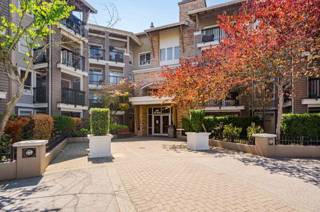 112 - 8915 202 Street, Condo with 1 bedrooms, 1 bathrooms and 1 parking in Langley BC | Image 1