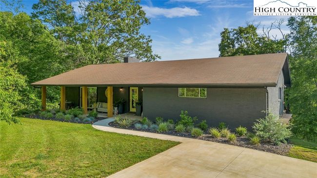 C - 3369 Cox Rd, House other with 2 bedrooms, 3 bathrooms and null parking in West Jefferson NC | Image 48