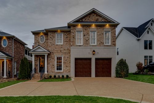 2424A Abbott Martin Rd, Nashville, TN, 37215 | Card Image